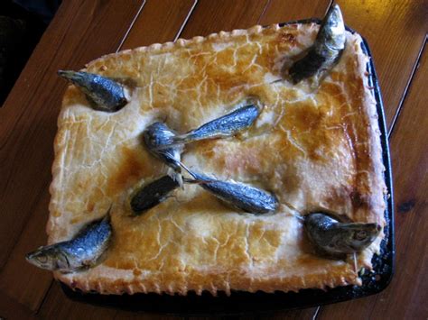 A History of Stargazy Pie, England's Strangest Christmas Dish - MUNCHIES