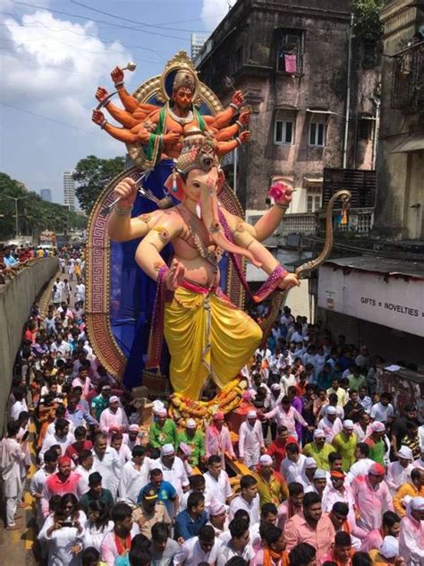 Ganpati Visarjan: Ganesh Chaturthi comes to an end as idols immersed ...