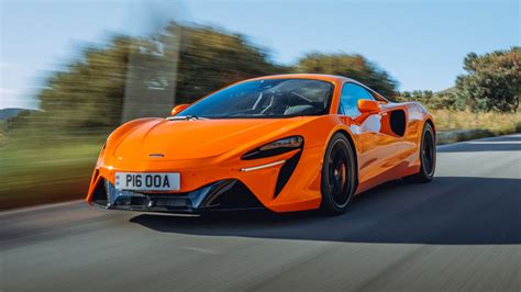 McLaren Artura Review 2024 | Top Gear