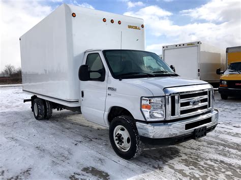 Used 2018 Ford E-450 16' BOX CUTAWAY VAN for Sale in Fenton MI 48430 Online Auto