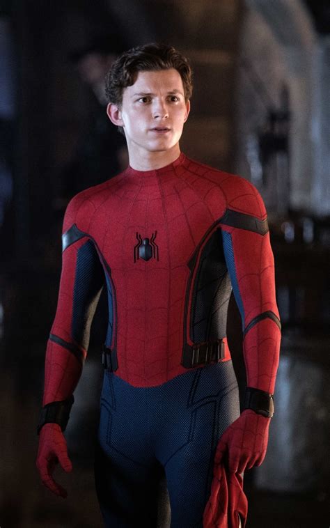 800x1280 Resolution Tom Holland As Spiderman In Far From Home Nexus 7 ...