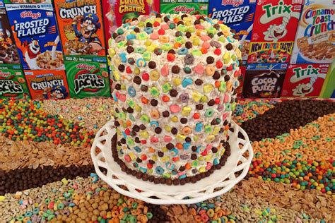 This 6-layer cereal cake is a flavor extravaganza of dreams – SheKnows