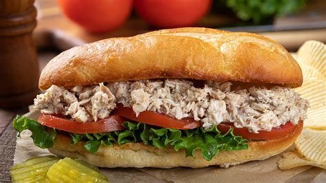 Why The Type Of Mayo Matters In Your Tuna Salad