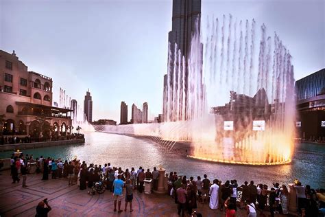 5 Facts About The Dubai Fountain | Curly Tales