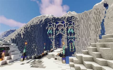 Minecraft Redditor builds a stunning fortress in a mountain