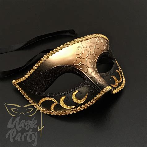 Sale - Masquerade - Venetian Eye Glitter - Black/Gold | Gold masquerade mask, Mens masquerade ...