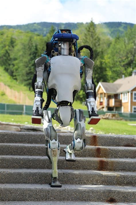 Atlas le robot de Boston Dynamics fait du parkour [video] - 2Tout2Rien