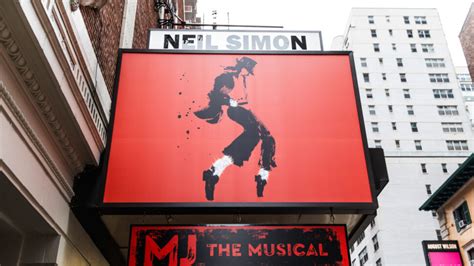 MJ the Musical, The Life, Music and Dance of the King of Pop - NYFA