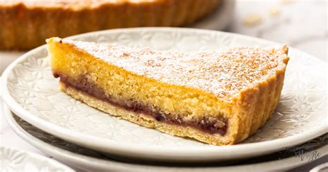 Easy Bakewell Tart Recipe - Sugar Salt Magic