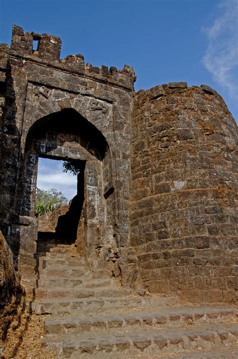 Pune Darwaza - Sinhagad Fort | Sinhagad, Sinhgarh, or Sinhga… | Flickr