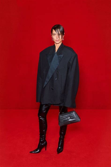 Balenciaga Spring 2022 Ready-to-Wear Collection - Global Fashion Report