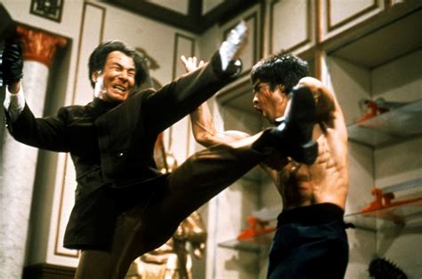 Fight Movie Review No. 1: Enter the Dragon (40th Anniversary Ultimate ...