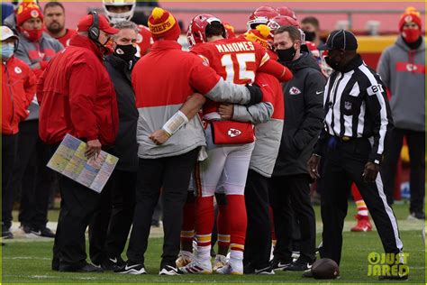 Chiefs Quarterback Patrick Mahomes Suffers Concussion After Brutal Hit In Playoff Game: Photo ...