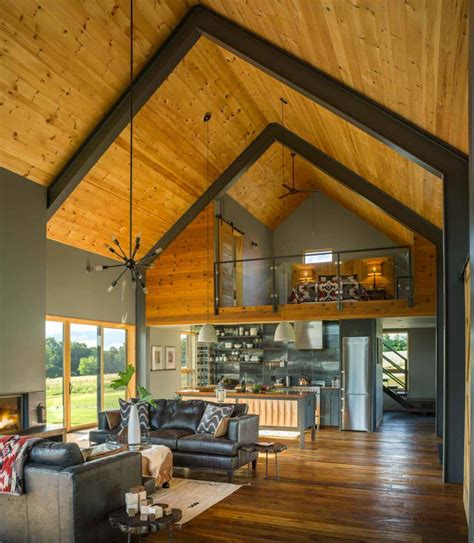 Small and cozy modern barn house getaway in Vermont