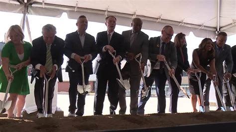 City of Indianapolis breaks ground on new downtown hotel, convention ...