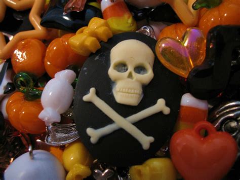 Samhainophobia: The Fear of Halloween - HubPages