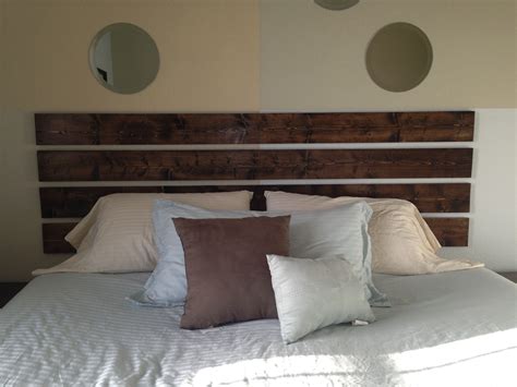 Simple Headboard Ideas - Hiring Interior Designer