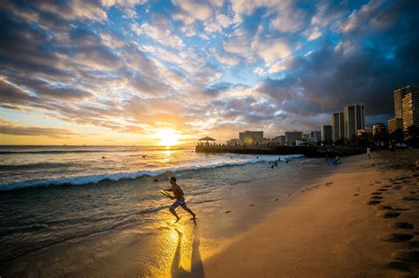 Tom Anderson photos East Point, Sky And Clouds, Waikiki, North East, Oahu, Cool Photos, Amazing ...