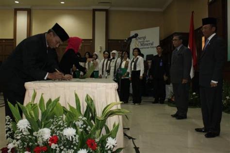 Dr.Ir. Djoko Siswanto, MBA Director Inaugurated as fuel BPH Migas - Selamat Datang di Situs BPH ...