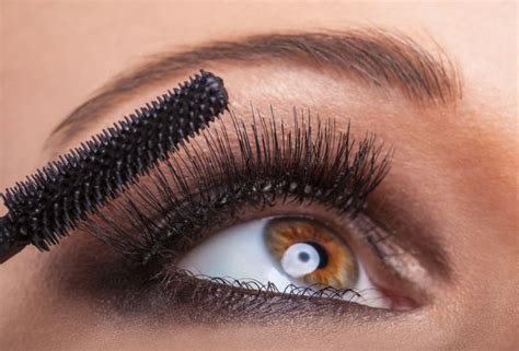 Mascara 101: Which One Is Right for You? - Empire Beauty School