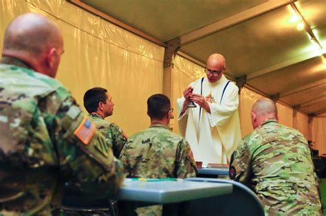 Military Chaplain Corps dispenses ‘hope and optimism’ | East Tennessee Catholic