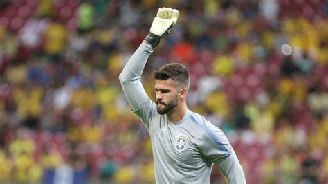 Alisson Becker, Modal Penting Brasil di Rusia 2018 | Football Tribe Indonesia