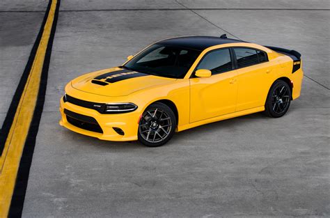 2017 Dodge Challenger T/A and Charger Daytona get Hellcat Hardware Ahead of Woodward Dream ...