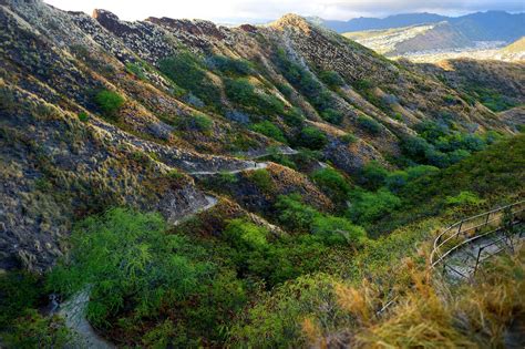 Diamond Head Crater Hike - Adventure Awaits in This Extinct Volcano ...