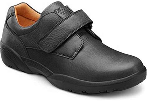 The 10 Best Shoes for Neuropathy in Feet: 2022 Reviews! (2022)