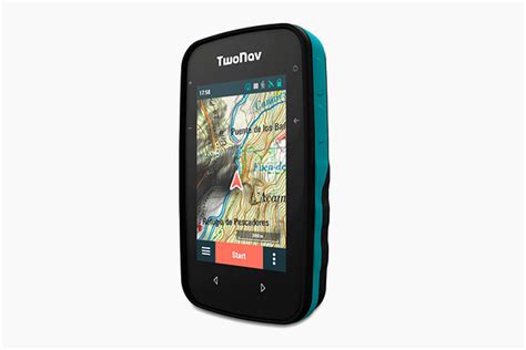 8 Best Hiking GPS Trackers of 2022 | HiConsumption