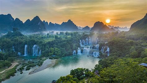 China-Vietnam cross-border attraction set to open - CGTN