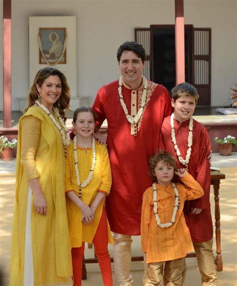 Sophie Grégoire Trudeau ★ Wife of Justin Trudeau, Covid-19 Positive