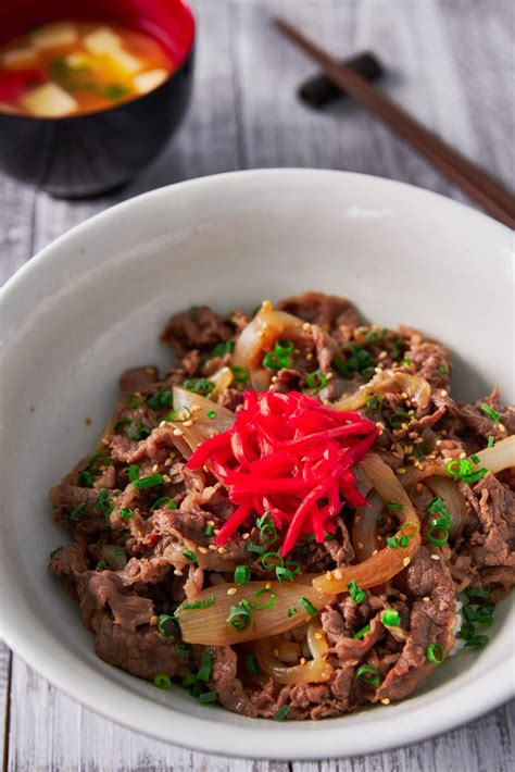 Japanese Cooking 101 Beef Bowl Recipe - Saucier Nowbod