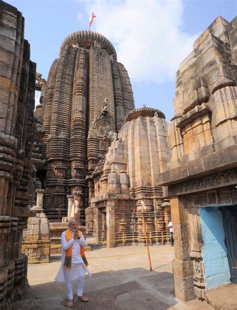 PM Modi offers prayers at Lingaraj temple in Bhubaneswar - Rediff.com ...