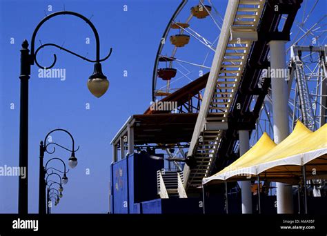 Santa Monica Pier with Ferris wheel Santa Monica California Stock Photo - Alamy