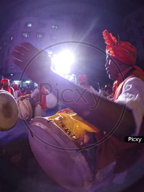 Image of Dhol Tasha Dance-UF809562-Picxy