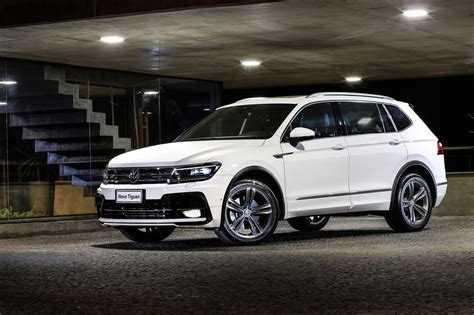 VW Tiguan R-Line 2021 vale a compra? Tudo sobre o irmão maior do Taos