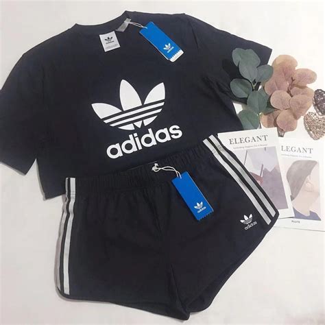 ADIDAS ORIGINALS LOGO TEE / SHORTS