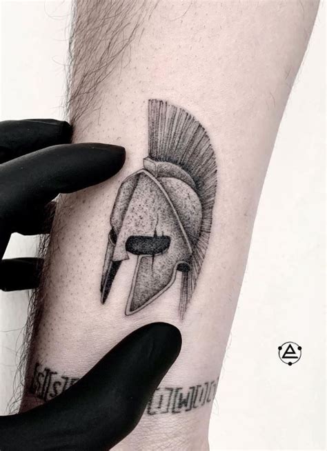 Spartan Helmet Tattoo | InkStyleMag