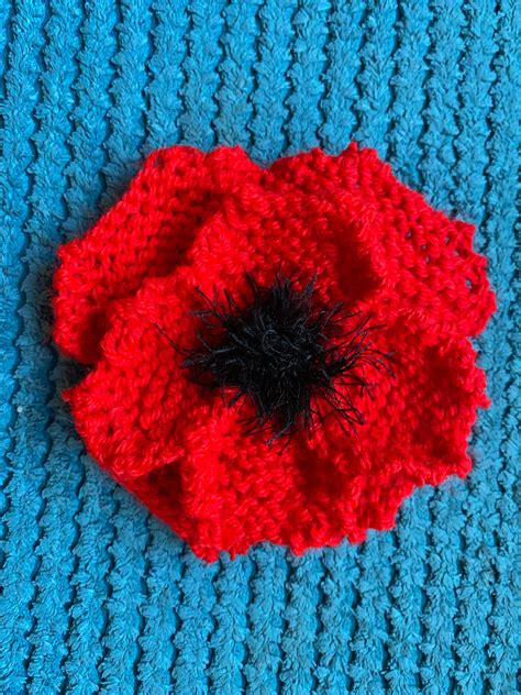 Knitting Pattern for poppies, full stem poppies, knitted flowers ...