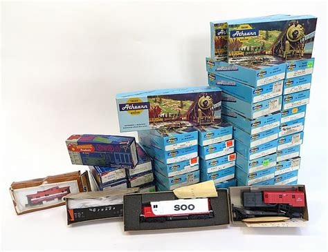 42 Ho Gauge Model Train Kits Athearn & Roundhouse