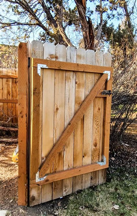 How To Make a Wooden Gate for Your Fence - Making Manzanita