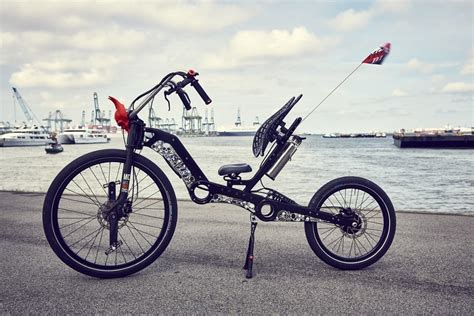 This Electric Chopper Bike Has an Aggressive Style But a Laid Back Ride