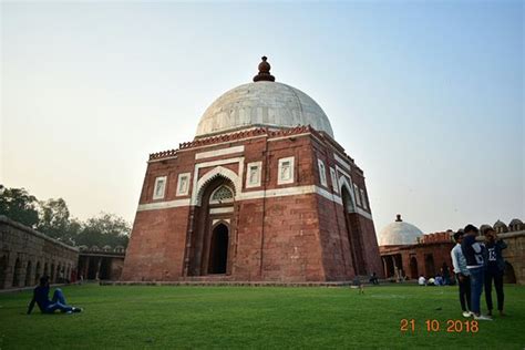 THE 10 CLOSEST Hotels to Firoz Shah Tughlaq Tomb, New Delhi