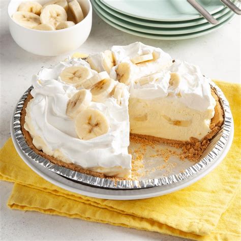 Old-Fashioned Banana Cream Pie Recipe: How to Make It