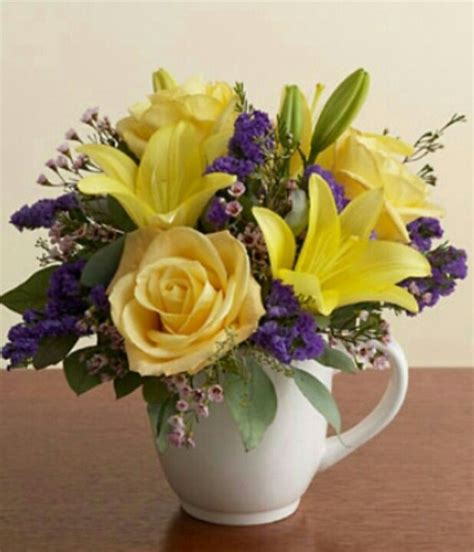 Mug flower vase. | Fresh flowers arrangements, Flower arrangements, Flowers bouquet gift