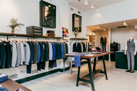 » BESPOKE STORES! Acustom Apparel store, New York City