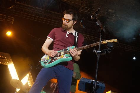 Weezer Close Night 1 of Loudwire Music Fest - Photos + Video