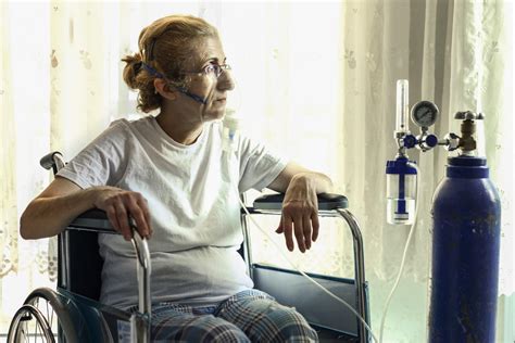 Home oxygen therapy for adults with COPD and | EurekAlert!