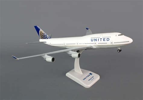 Highly detailed United 747-400 w/gear Post Co Merger Livery 1:200 Scale. ezToys - Diecast Models ...